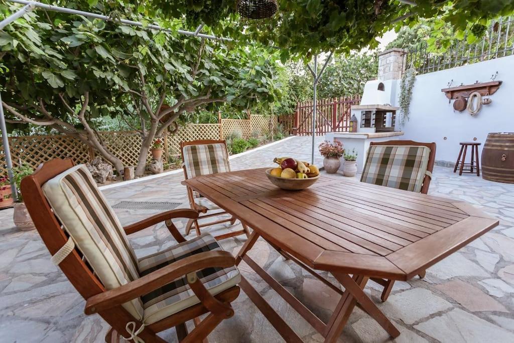 Serenity Studio For Couples Asgourou Exterior foto